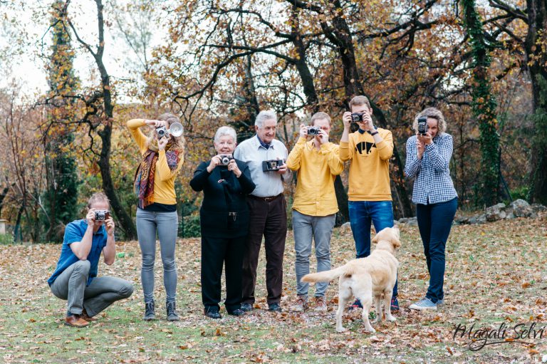 Séance photo en famille avec Ellen à Tourettes sur Loup Alpes Maritimes