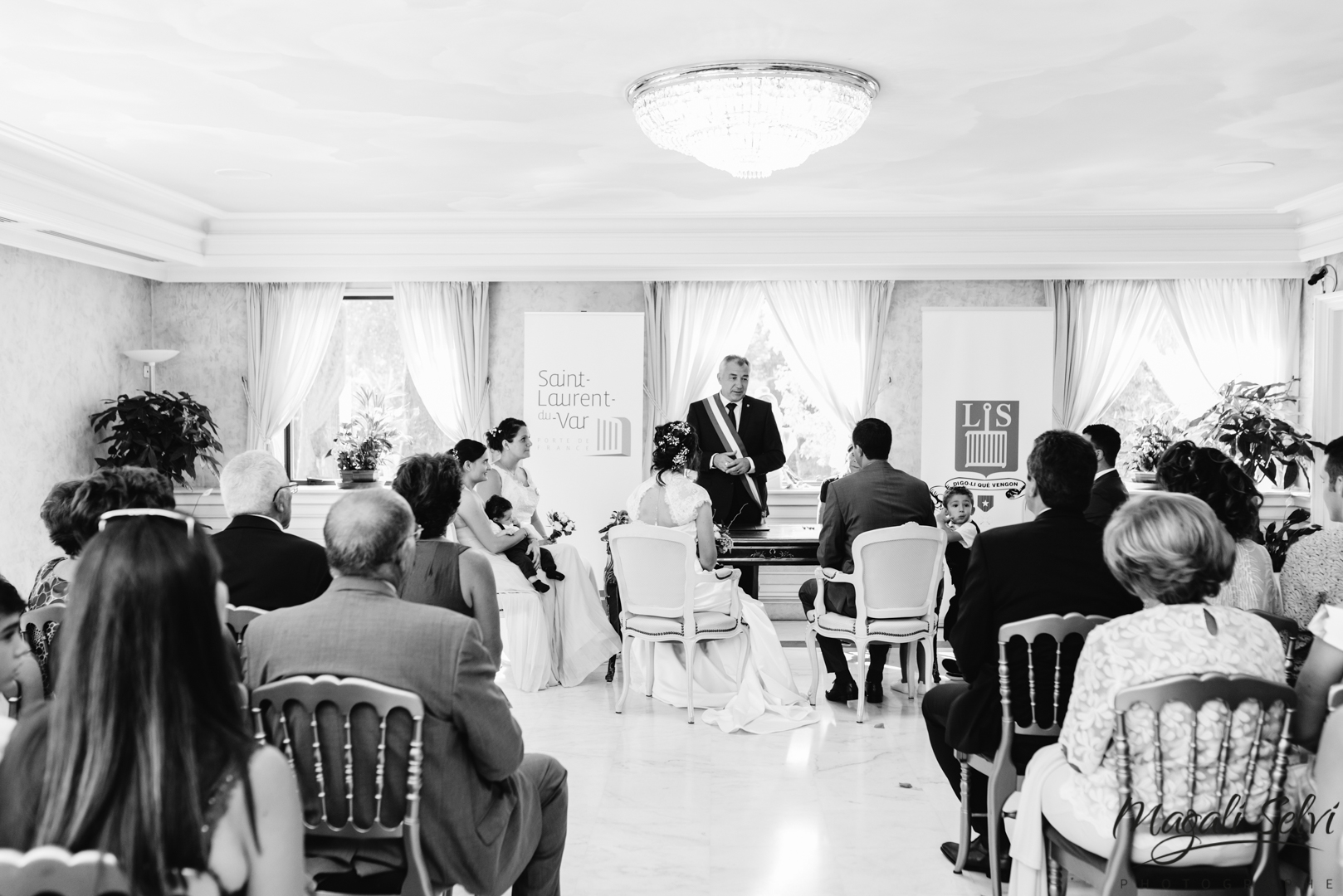 Photo Mariage Mairie St Laurent Du Var 2 Magali Selvi Photographe