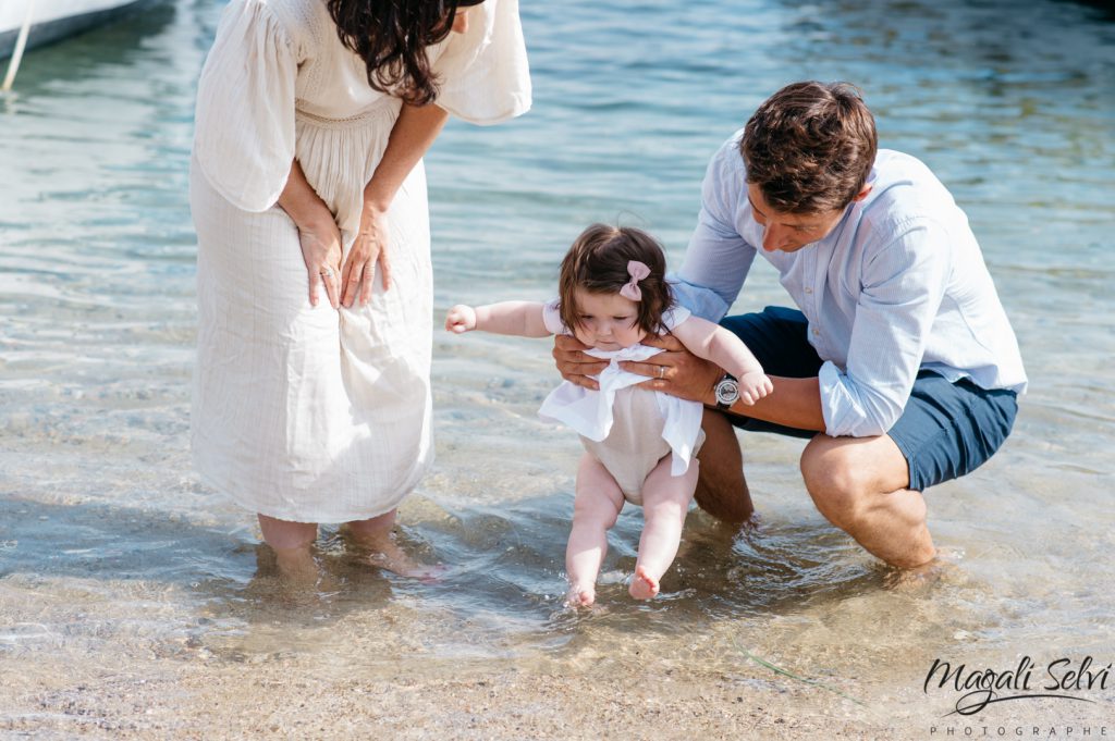 photo enfant et famille en bord de mer