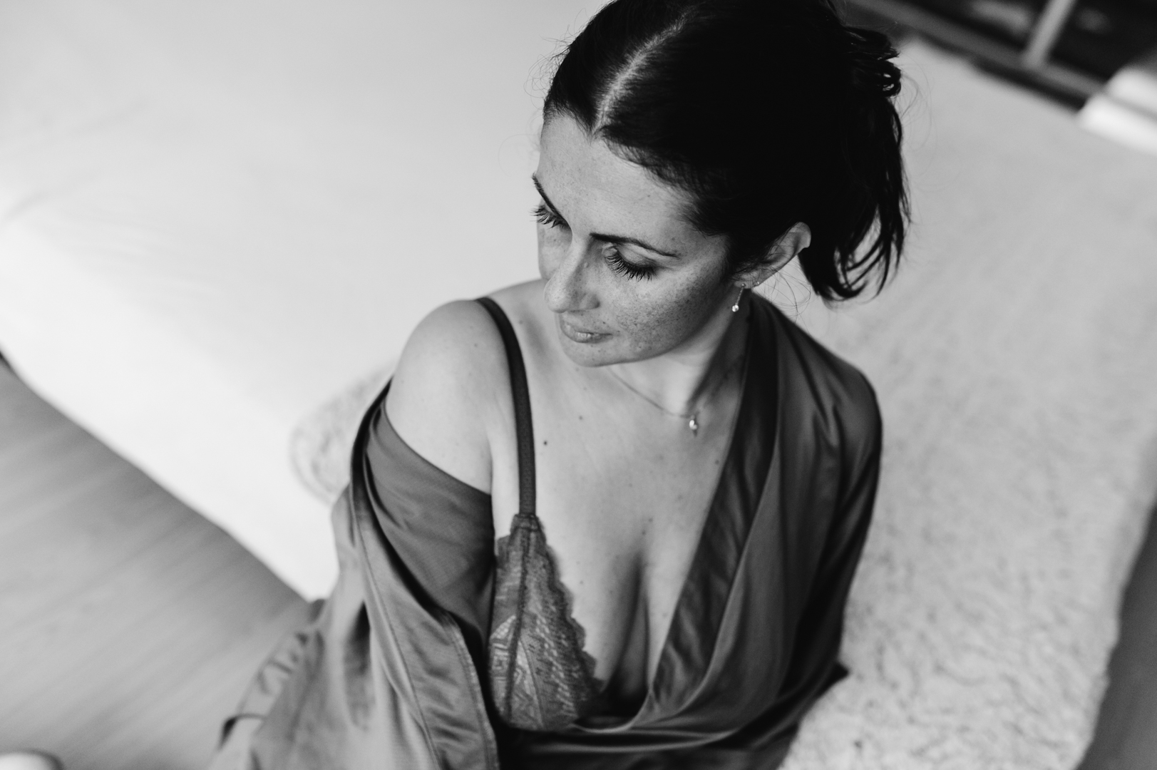 séance photo boudoir - portraits de femme naturel - photographe nice - photographe boudoir alpes maritimes - reportage photo boudoir - magali selvi