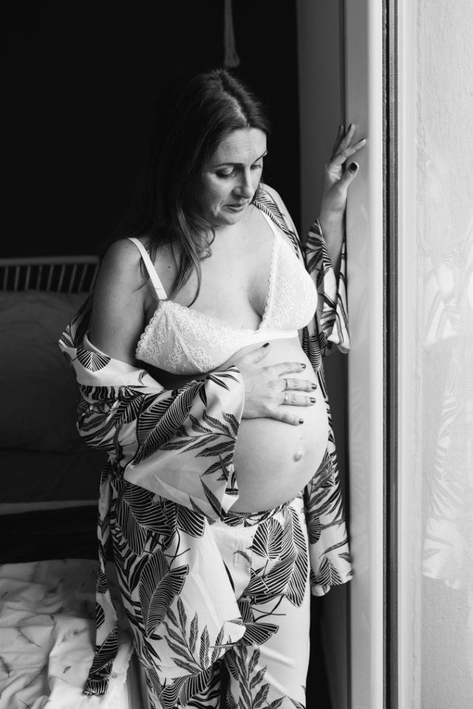 Photo boudoir et grossesse future maman alpes maritimes